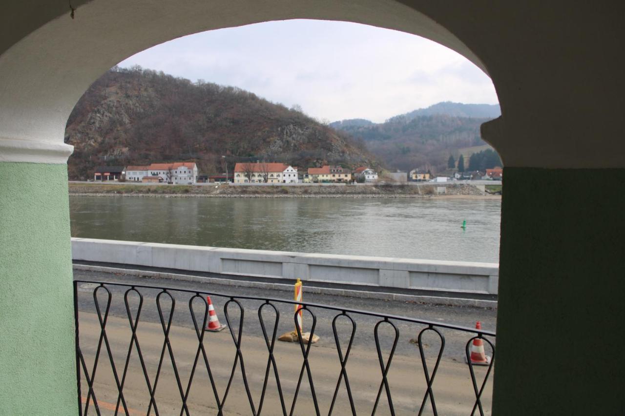 Haus-Donau In Der Wachau Apartment Aggsbach ภายนอก รูปภาพ